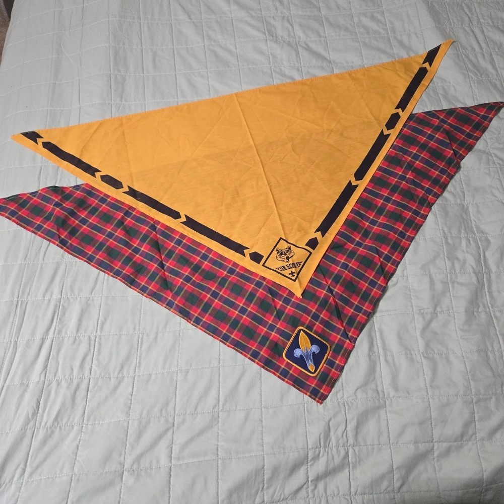 Boys Cub Scouts Boy Scouts BSA Uniform Neckerchief Scarf Webelos and yellow Wolf